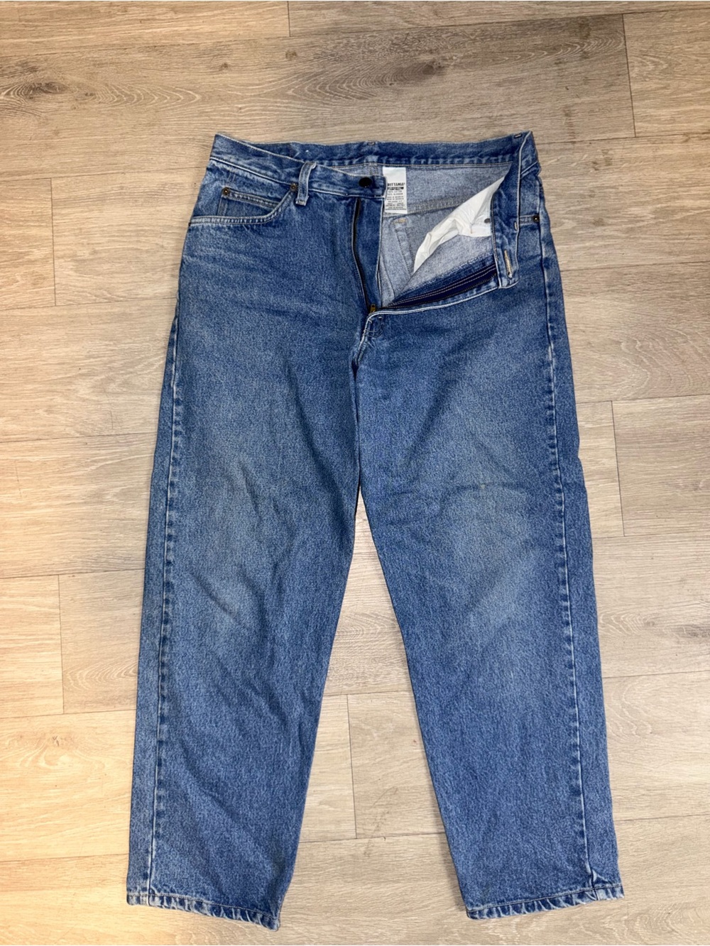 Men’s Straight-Leg Blue Denim Jeans